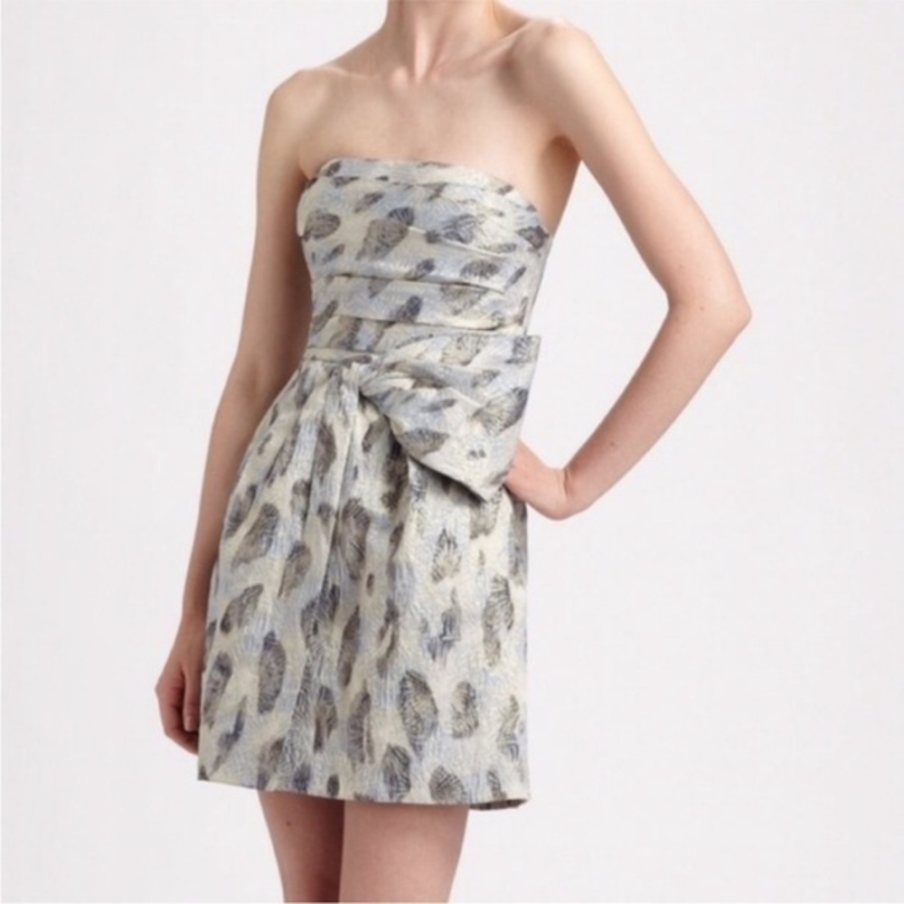 BCBGMaxAzria Strapless Dress Blue Haze Jacquard Metallic Size 4 style EOB6J945